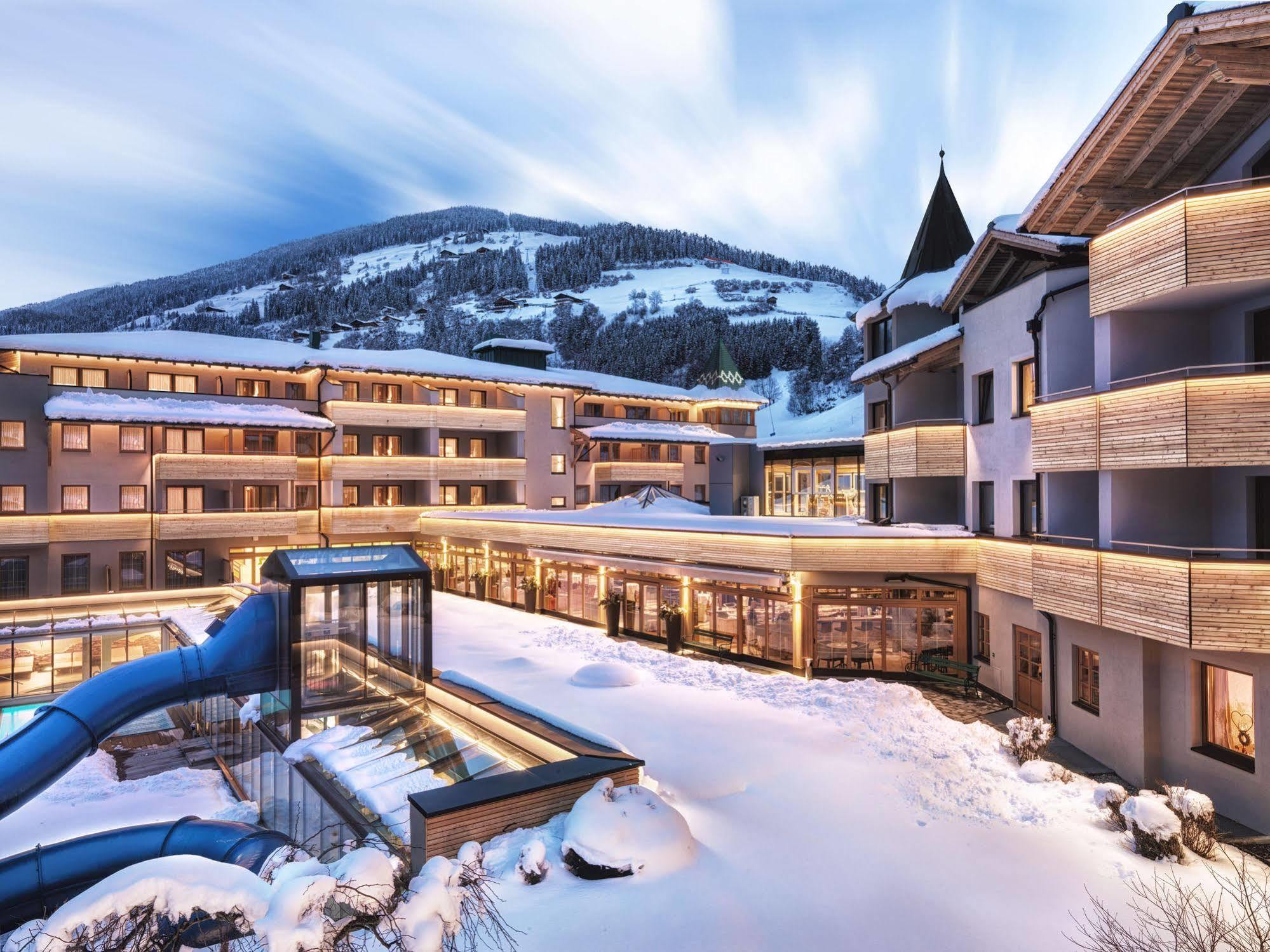 Dolomiten Residenz - Sporthotel Sillian Exterior photo
